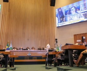 Sessão solene da Câmara Legislativa do DF em homenagem aos 53 anos do Hospital Universitário de Brasília (HuB)